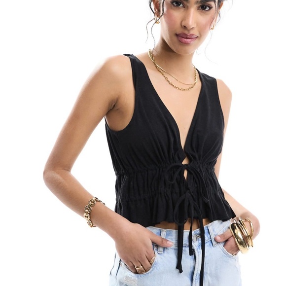 NEW 🔥 ASOS Design Linen Look Tie Front Top in Black Size Small - Picture 1 of 5